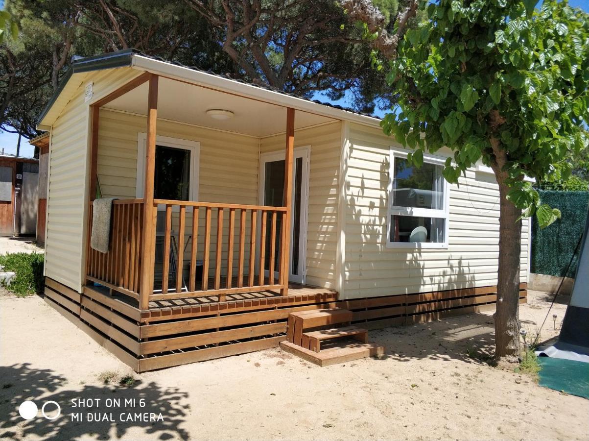 Camping El Pinar Platja سانتا سوزانا المظهر الخارجي الصورة