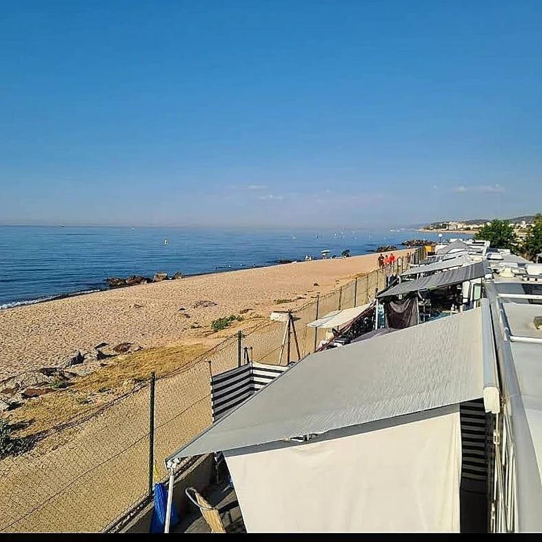 Camping El Pinar Platja سانتا سوزانا المظهر الخارجي الصورة
