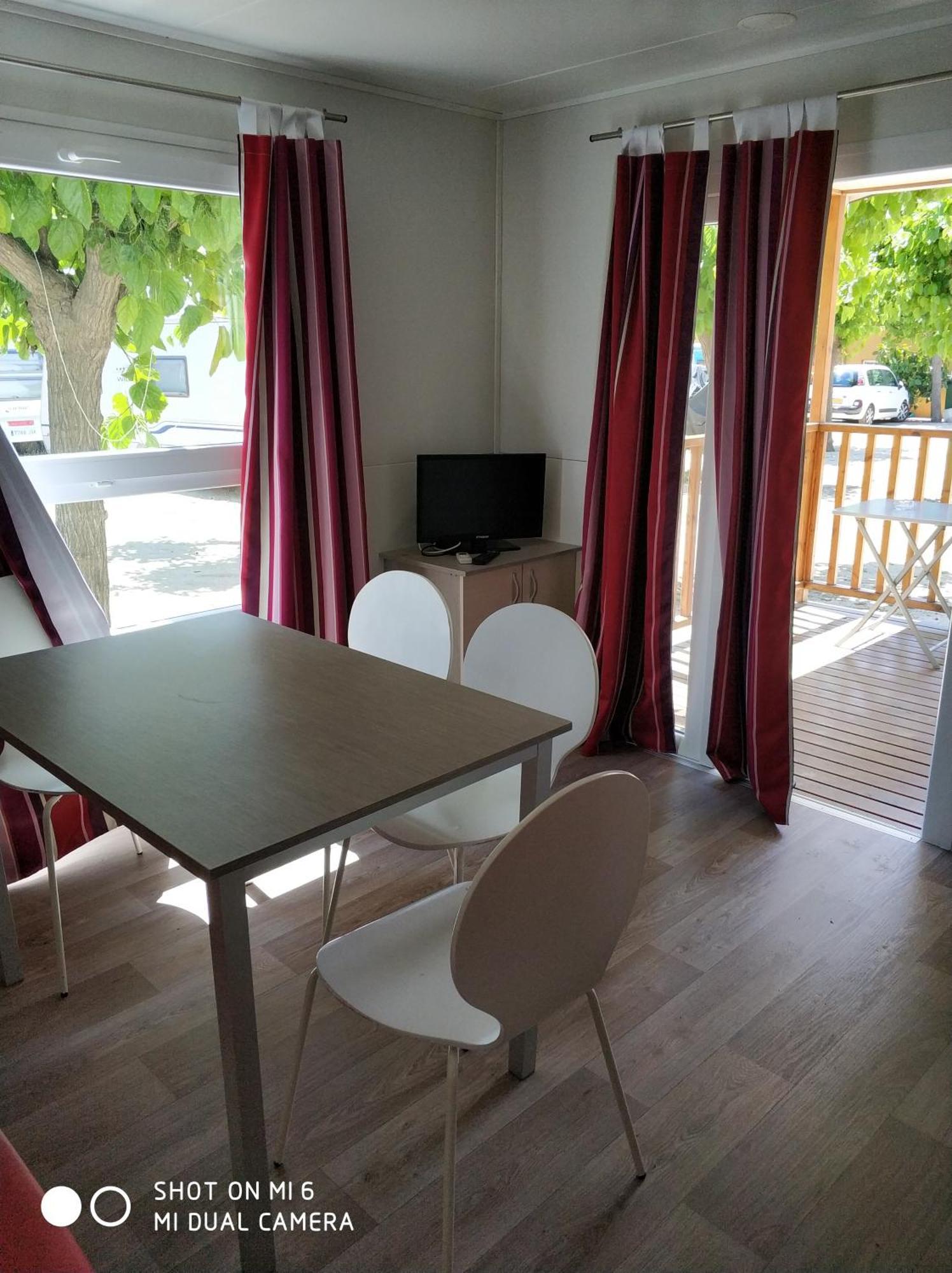 Camping El Pinar Platja سانتا سوزانا المظهر الخارجي الصورة